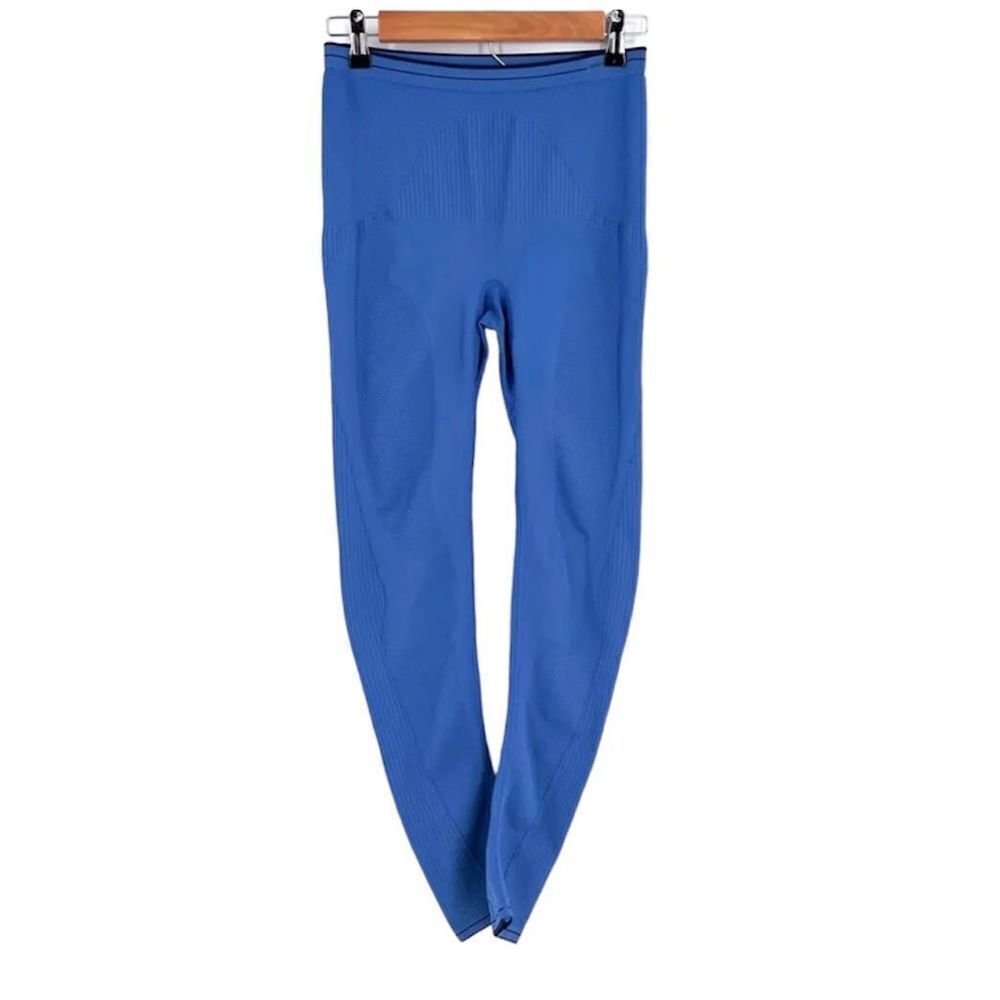 ✨HP✨Patagonia Capilene Seamless Baselayer Leggings
Blue✨